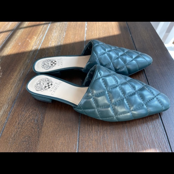 Vince Camuto flat mules - Picture 7 of 13